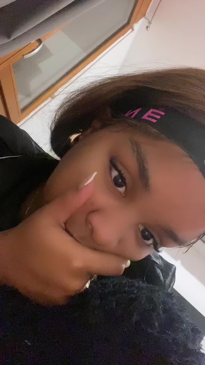 @Ñikª✨