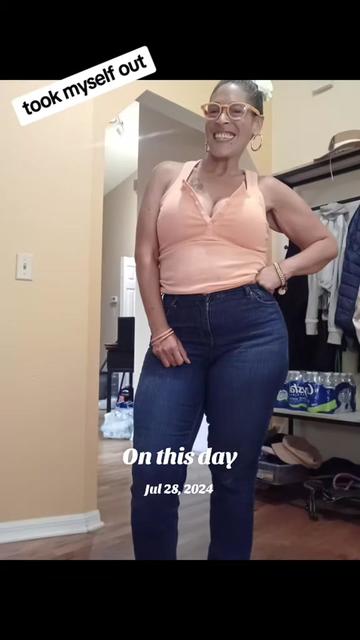 @itsmeAdrienne