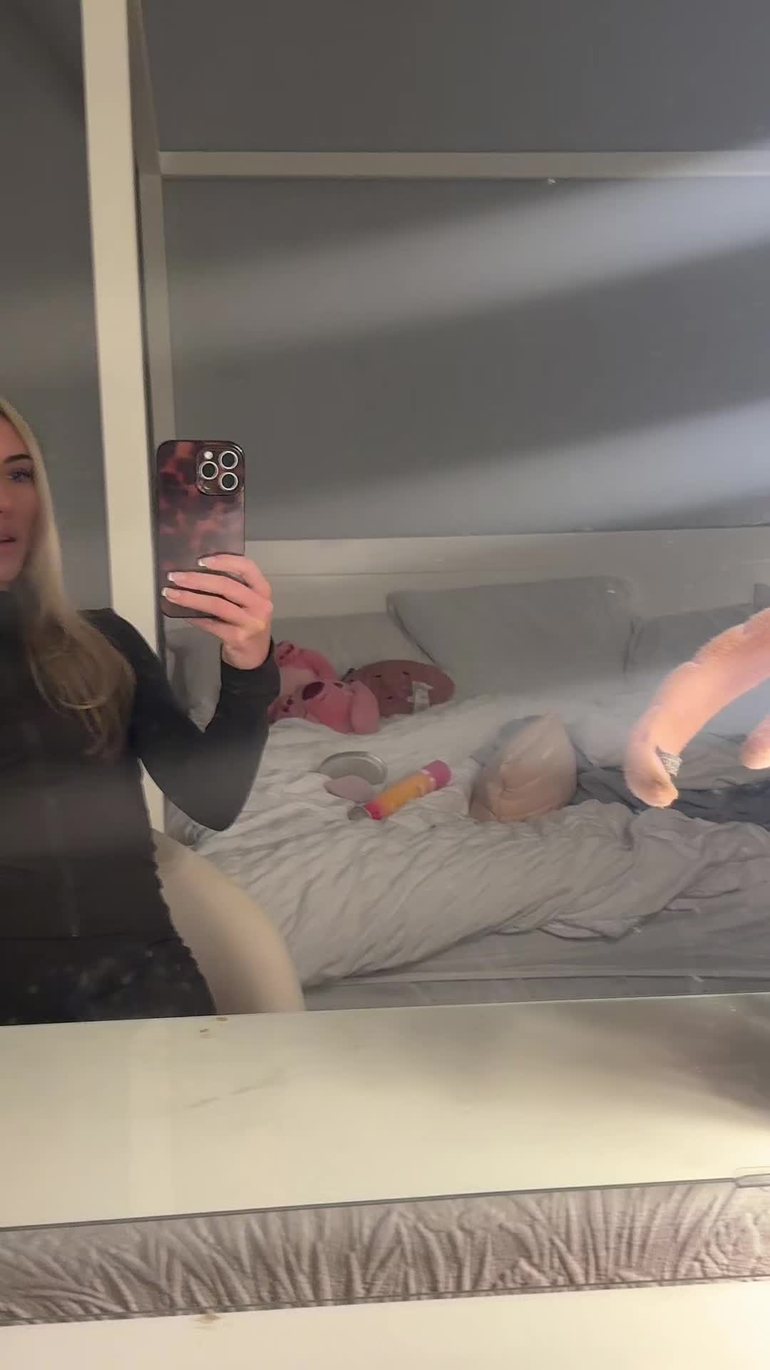 @⃟