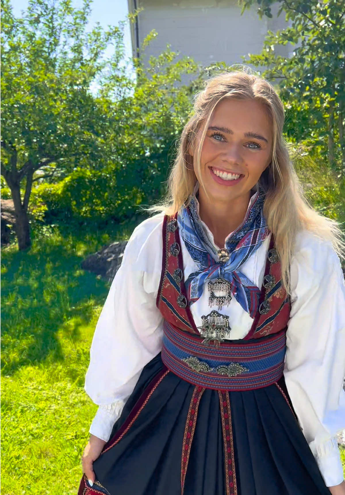 @Julie Hest&aring;s  𓆝 𓆟 𓆞