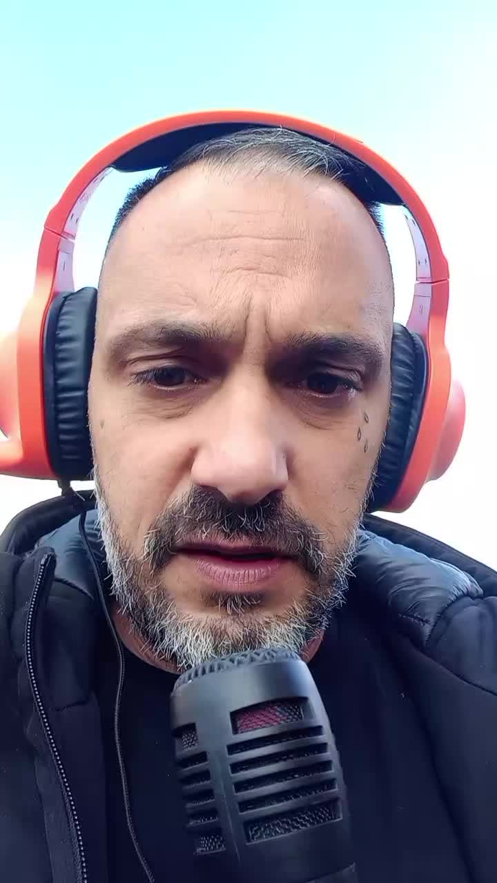@Vitaliano Corasoniti