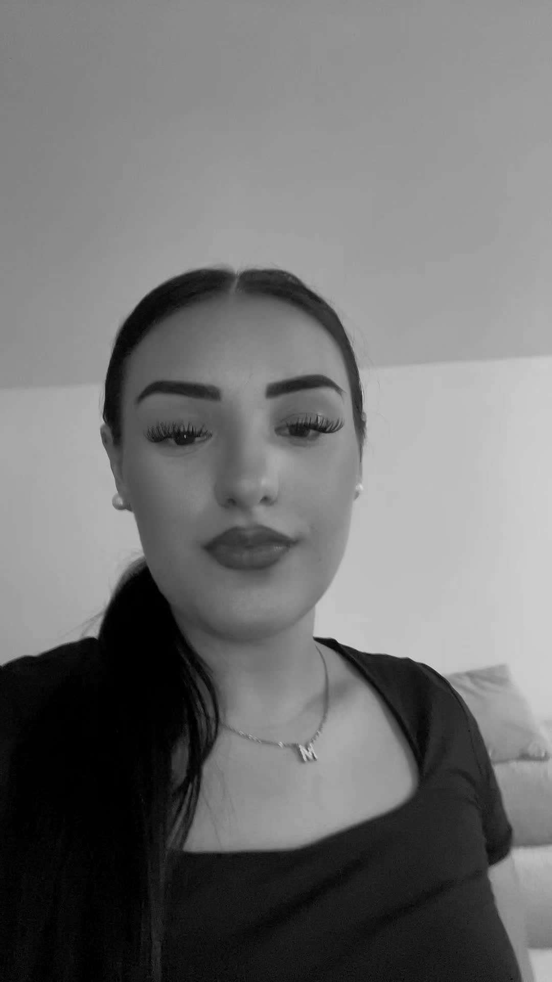 @𝐒𝐚𝐤𝐢𝐫𝐚𝐆𝐚𝐛𝐚𝐫𝐫𝐞