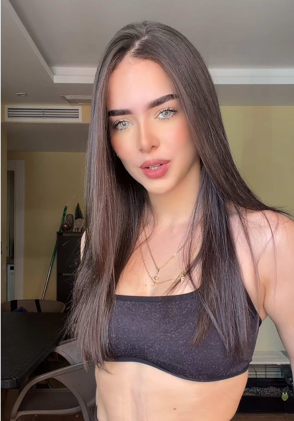 @Sabrina salvatierra👀