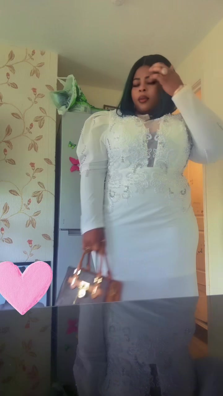@beckypapabi