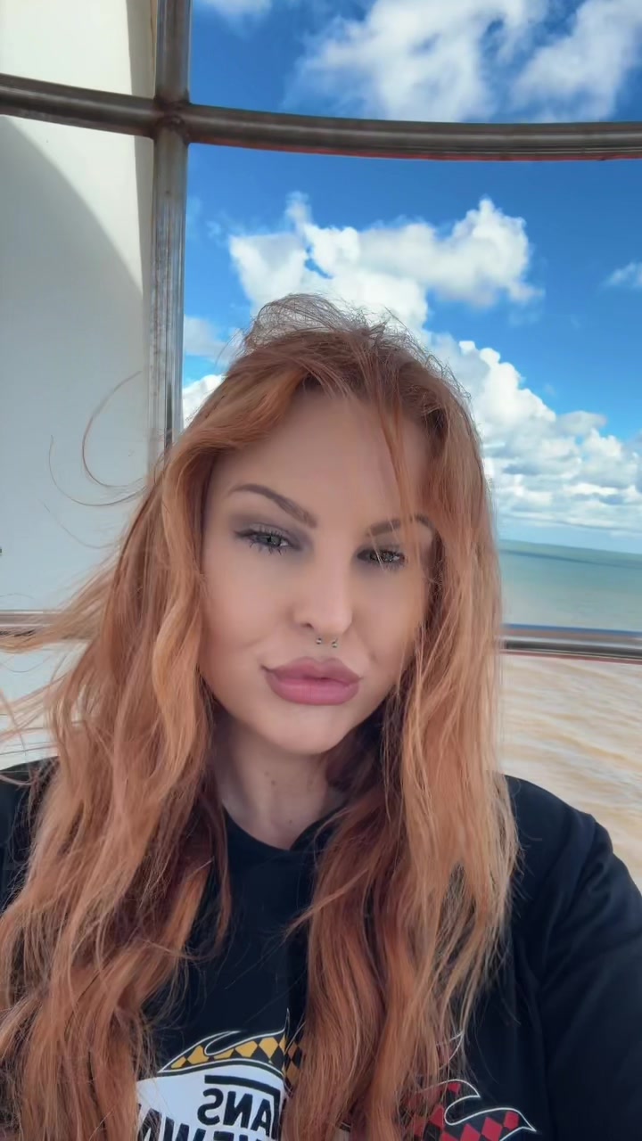 @✨