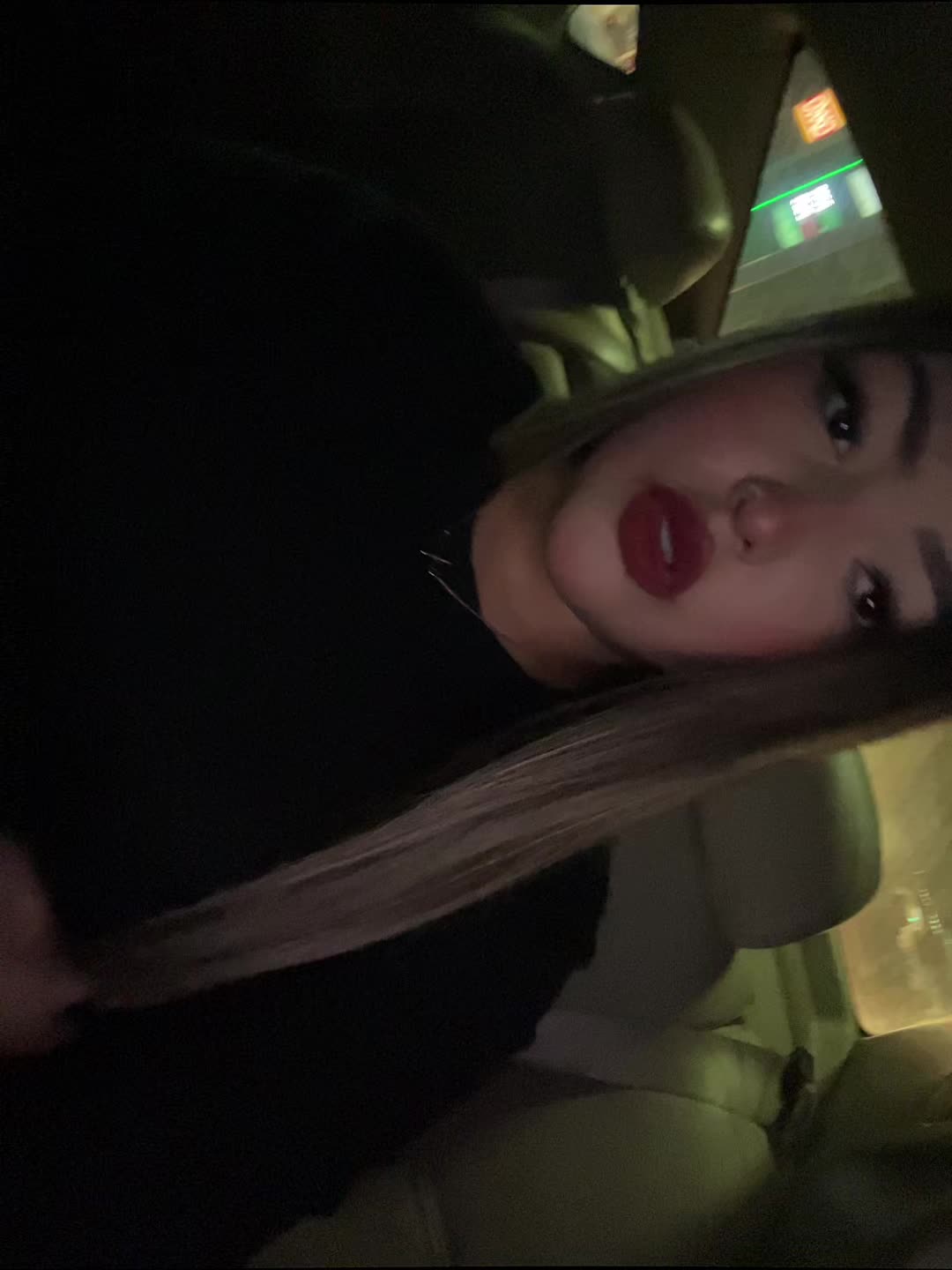 @r