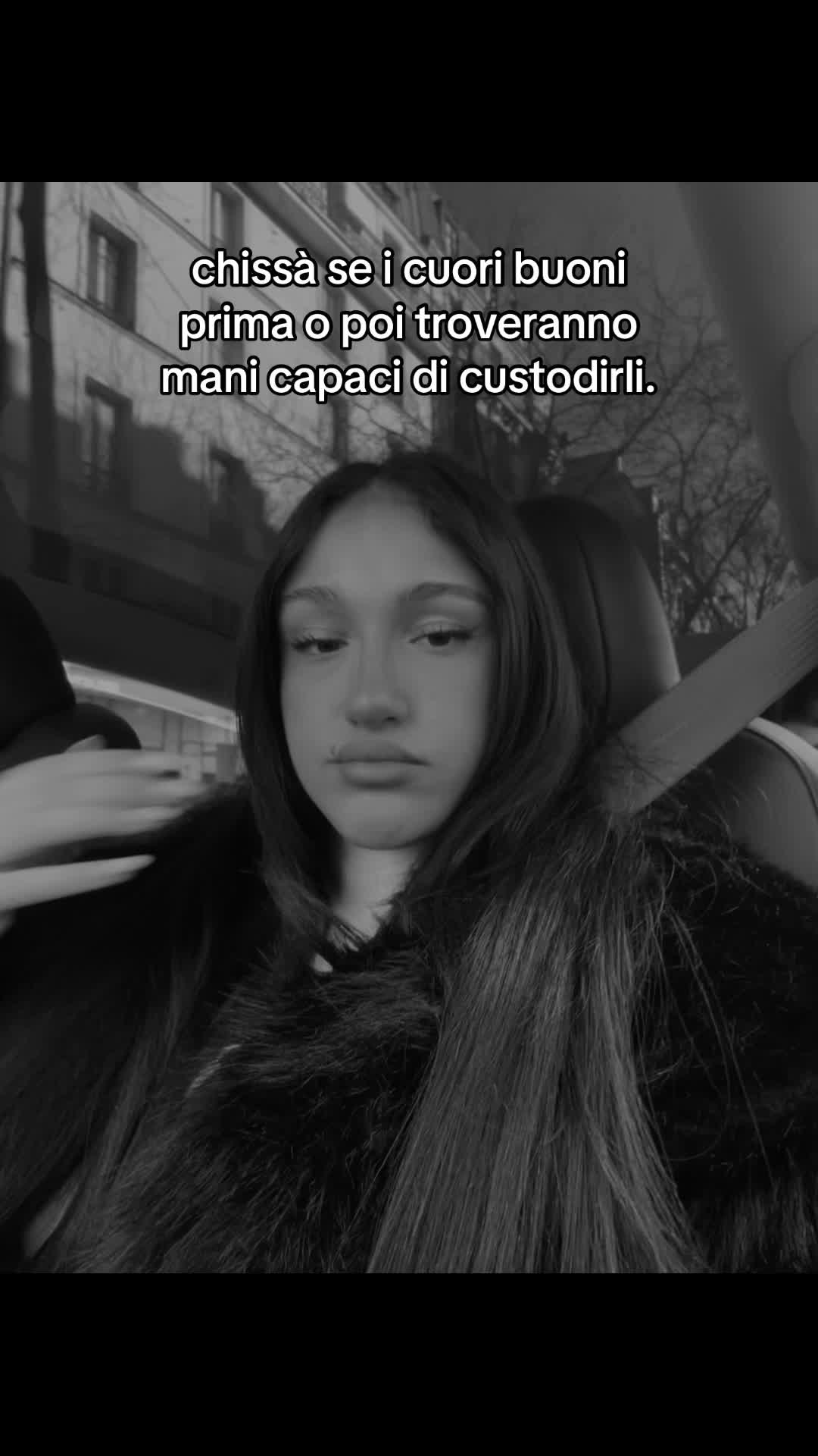 @E S S E🦋