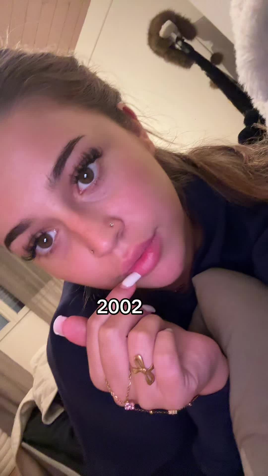 @LUVLAURI 🦋