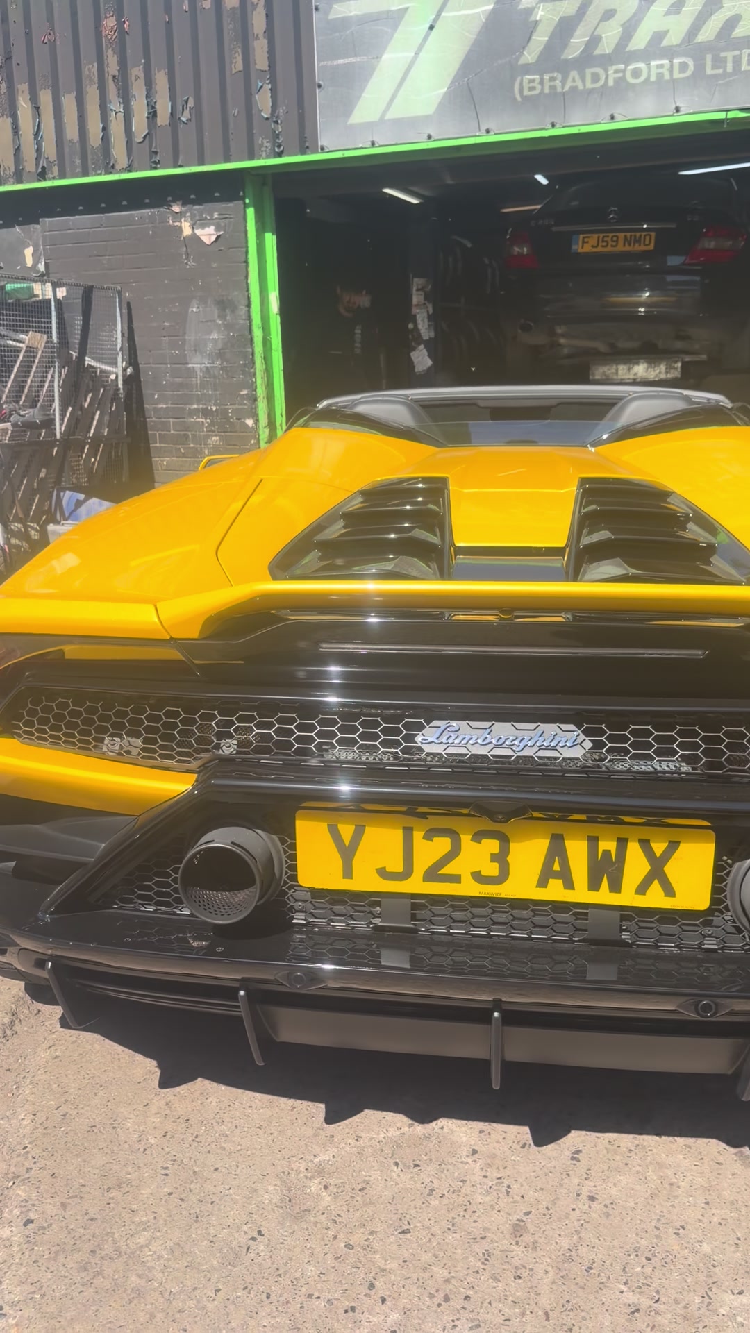 @TyreTraxBradfordLtd