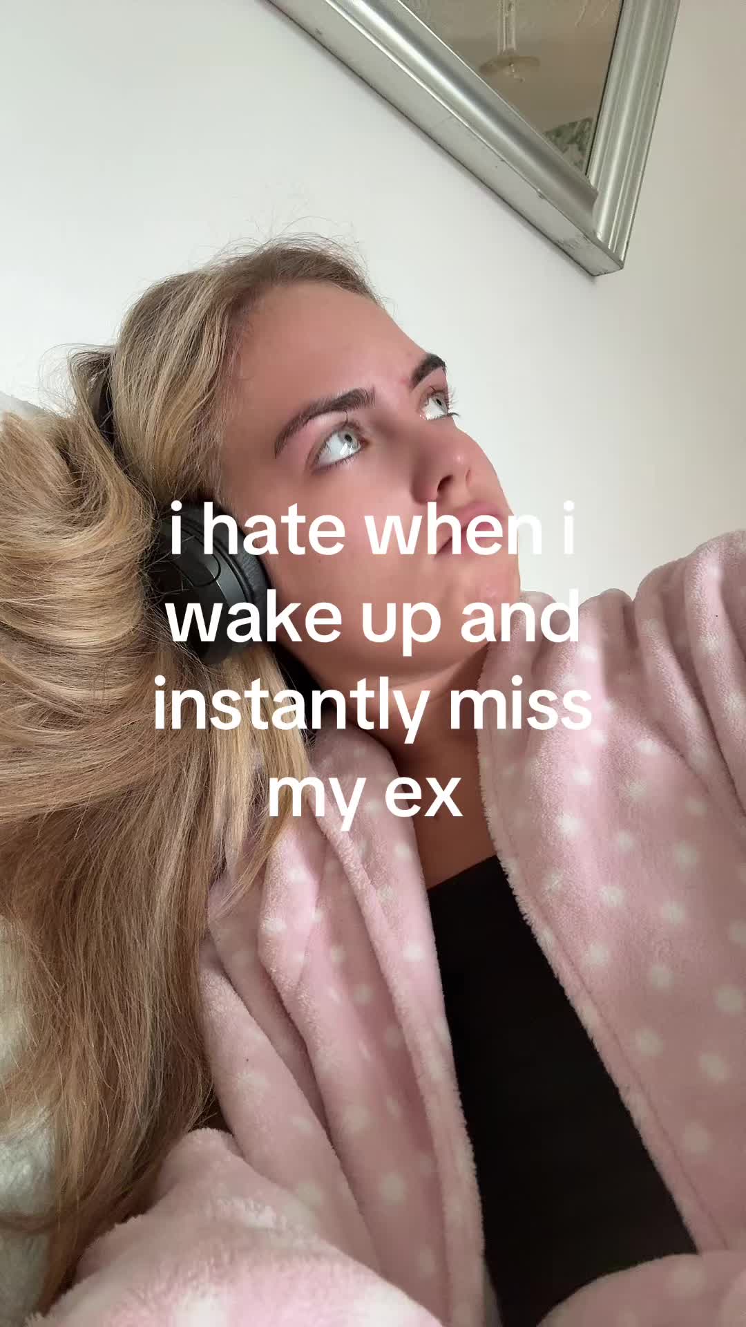 @anais