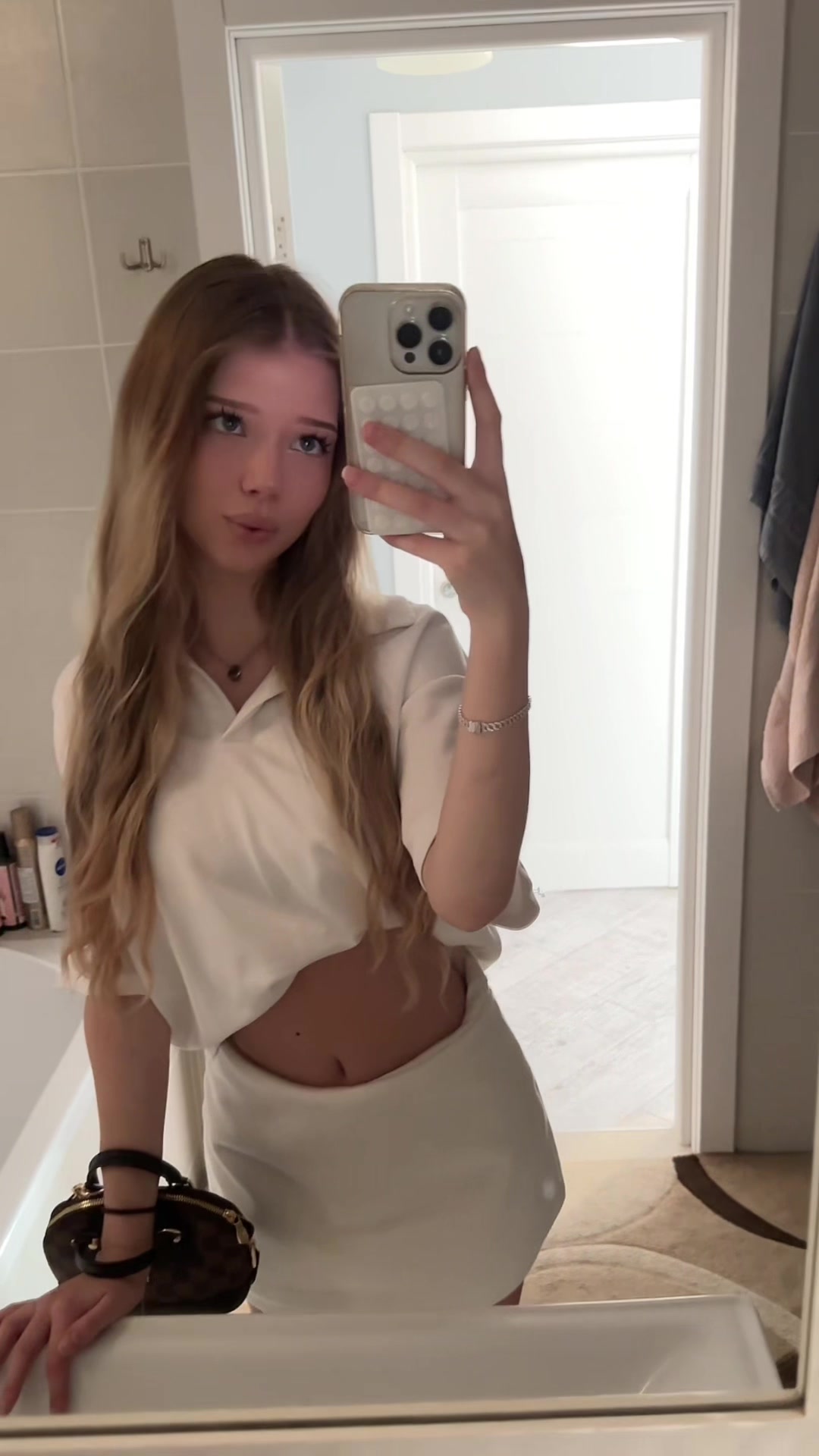 @lvlizysha