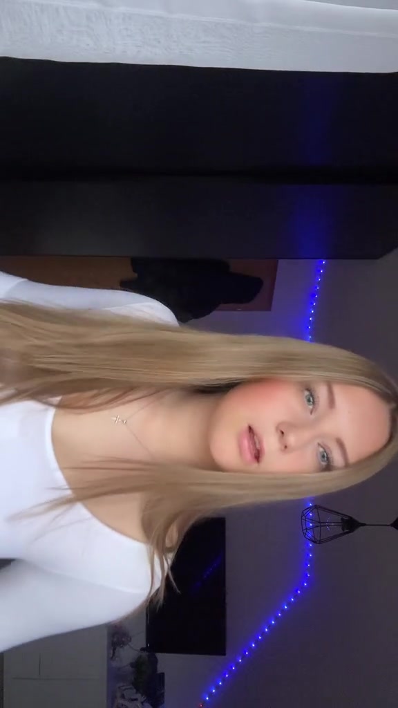 @𝒜𝓂ℯ𝓁𝒾ℯ𓆉