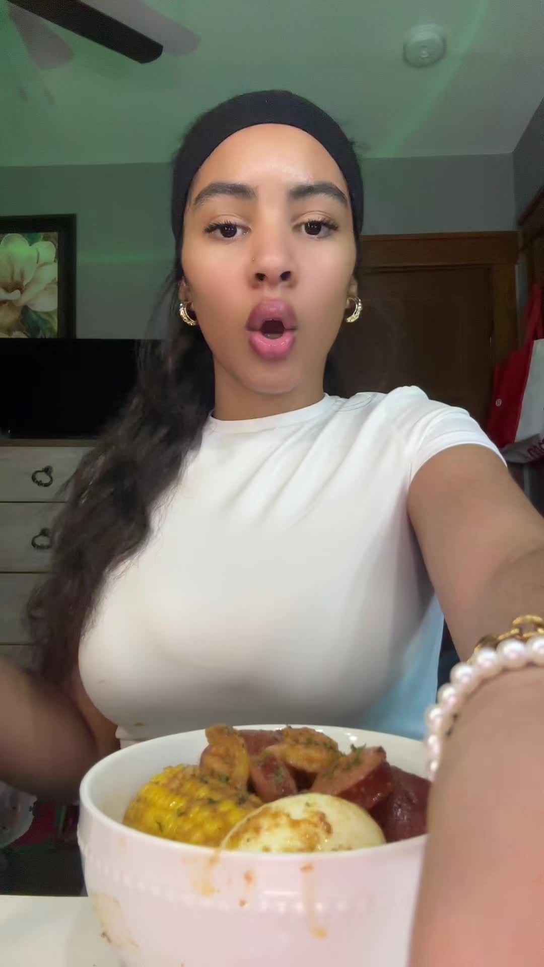 @alyvia