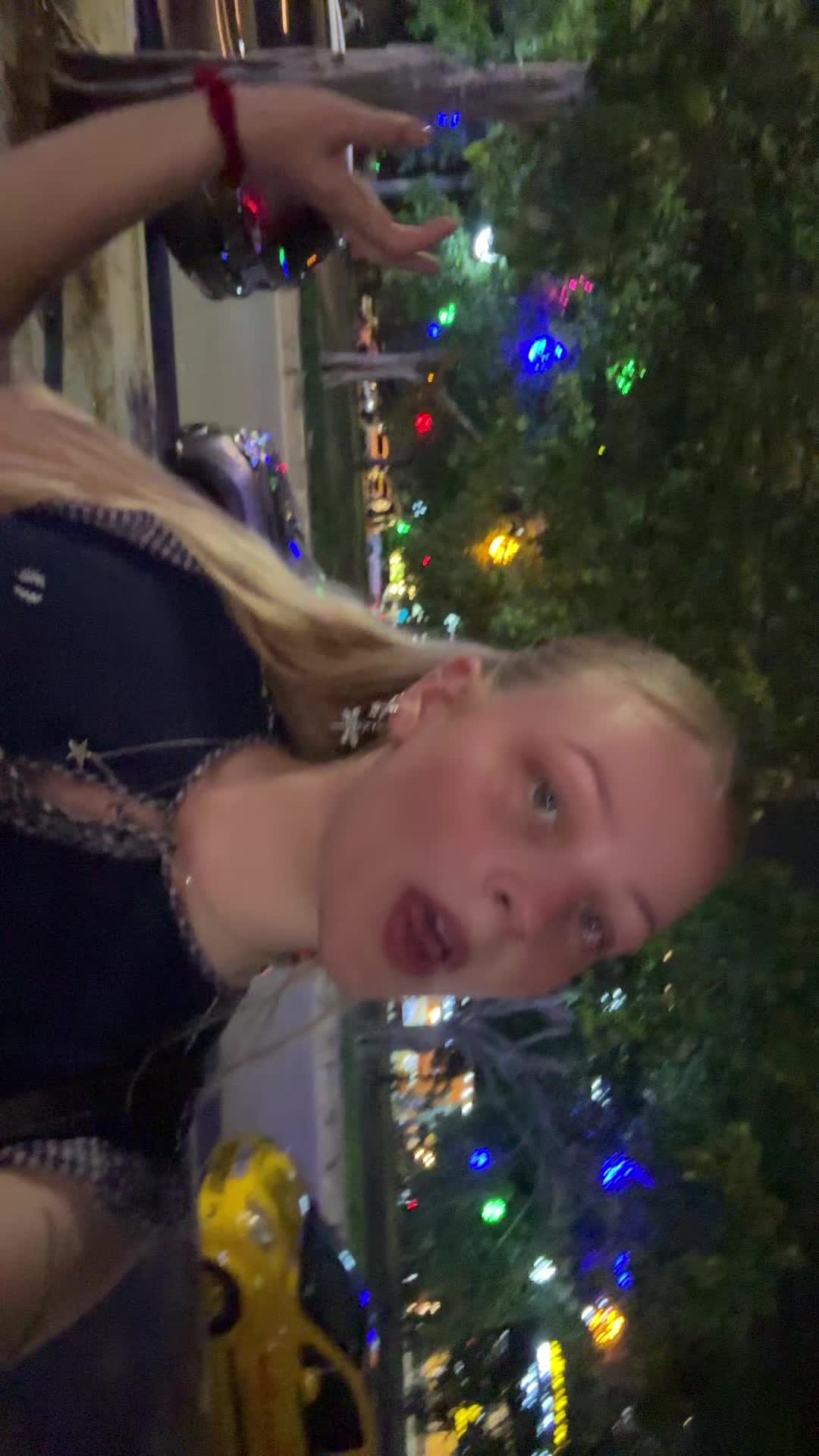 @Lara🐞