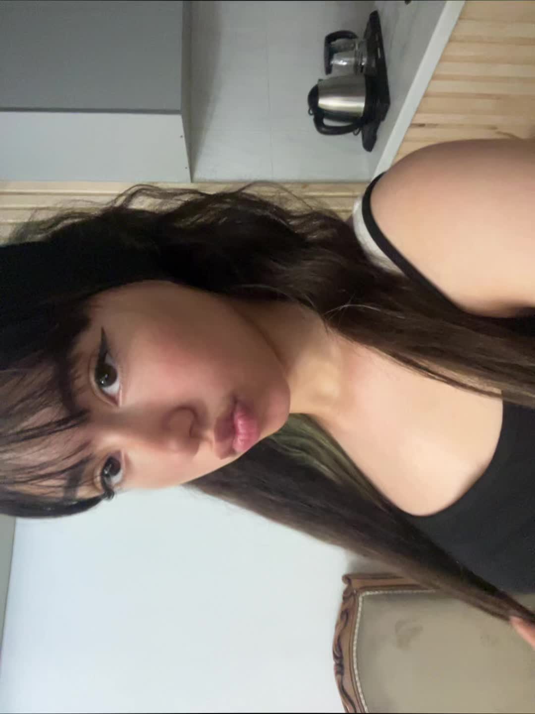 @e1ena