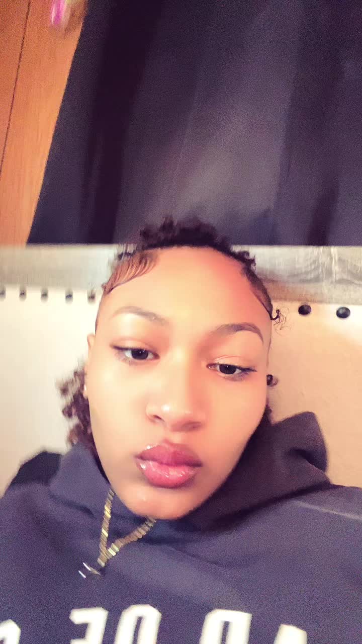 @￶