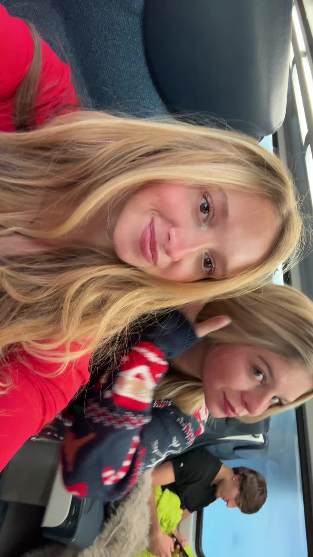 @Chloemangee
