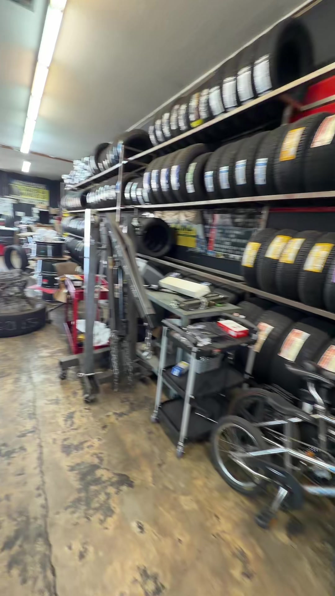 @ARANDAS TIRES MONTCLAIR