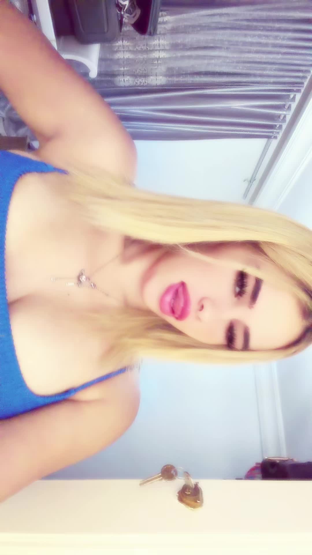 @Sisi💞