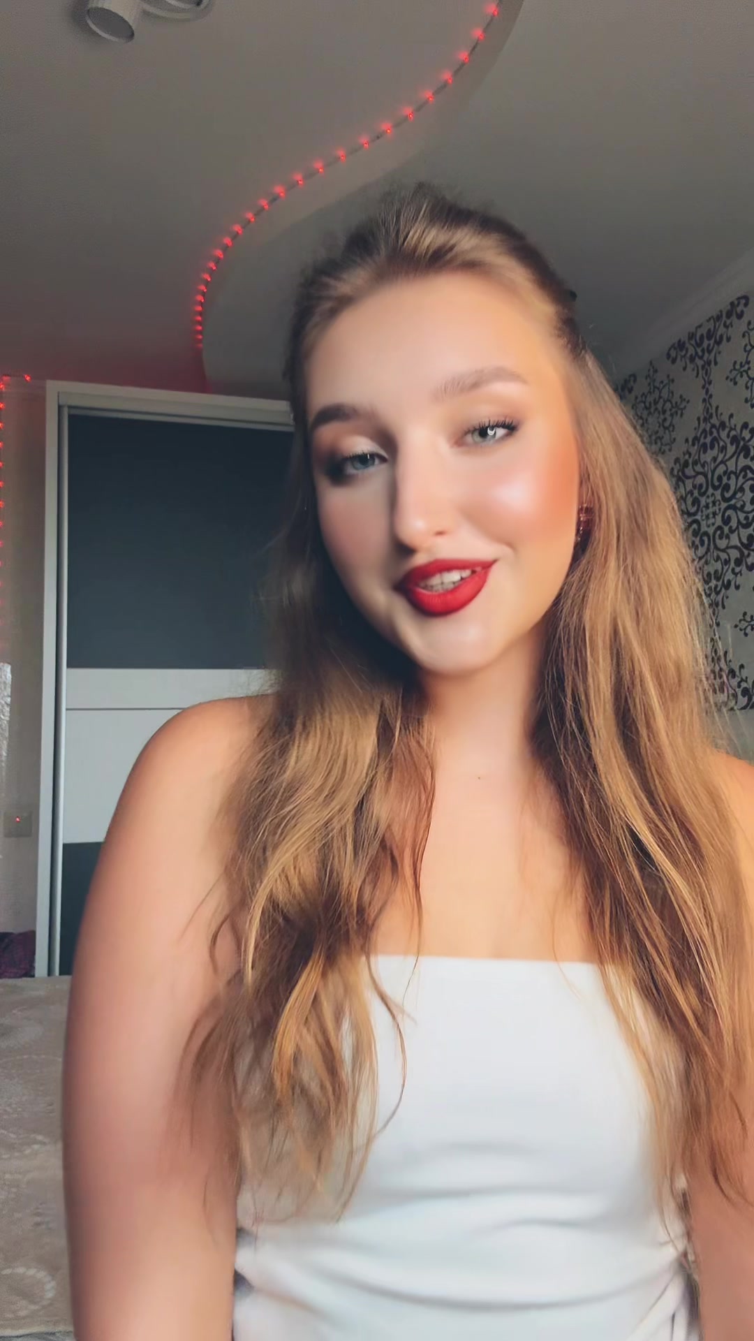 @ADELINA T | CONTENT CREATOR 💎
