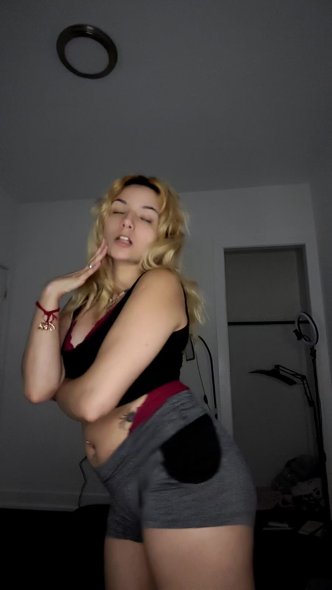 @Liz🩷