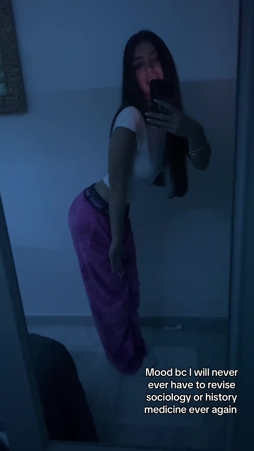 @𝐄𝐌