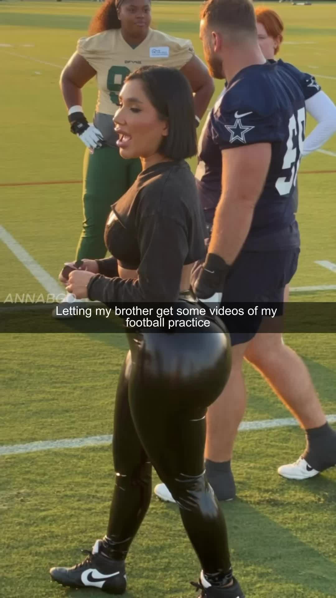 @Criollannamodel