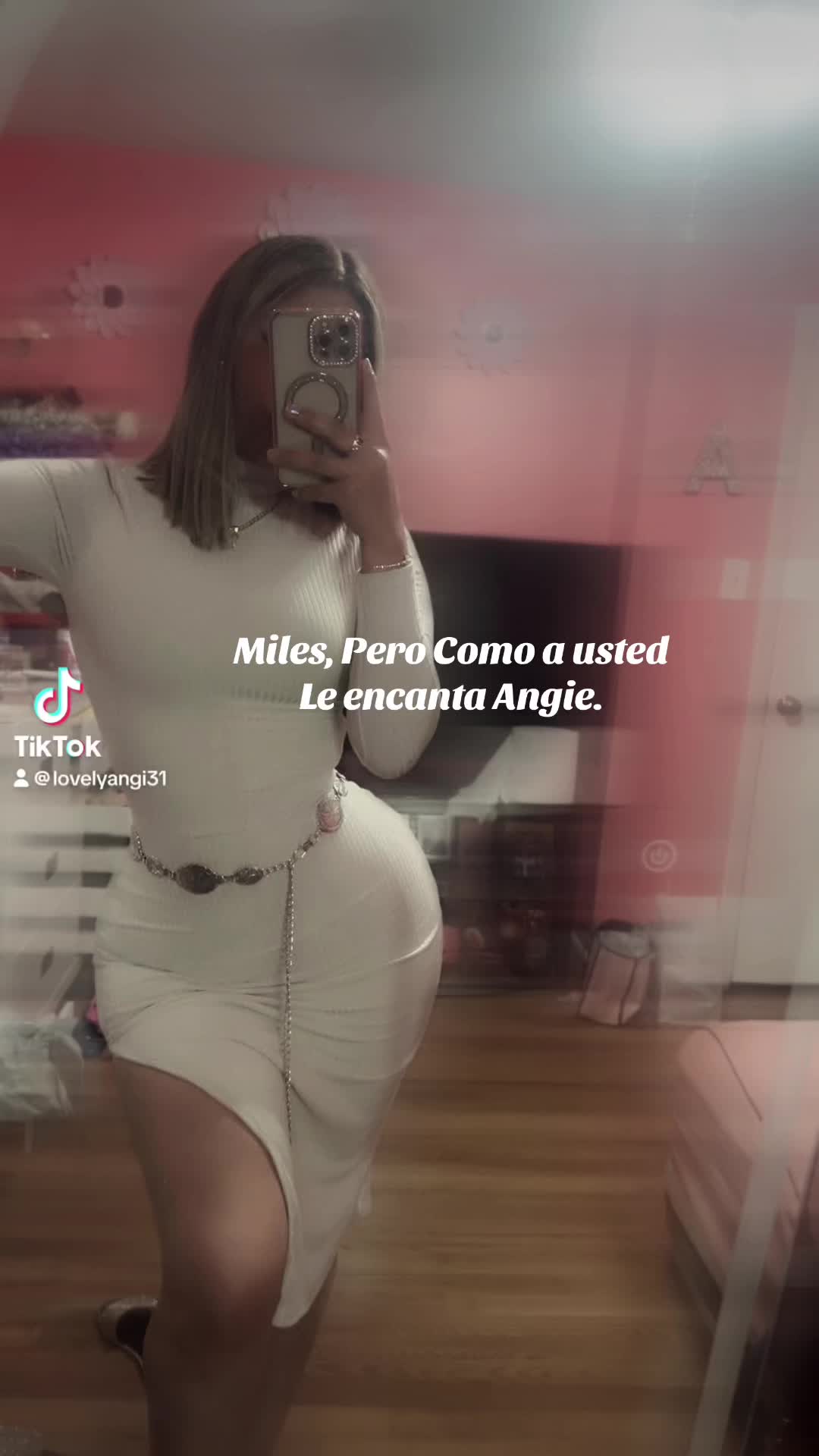 @Angie ✨