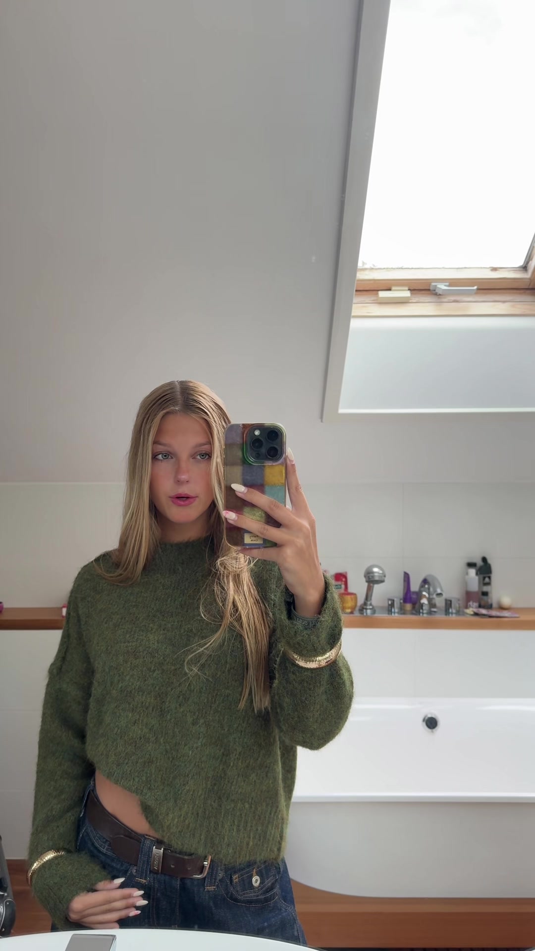 @emelieaway