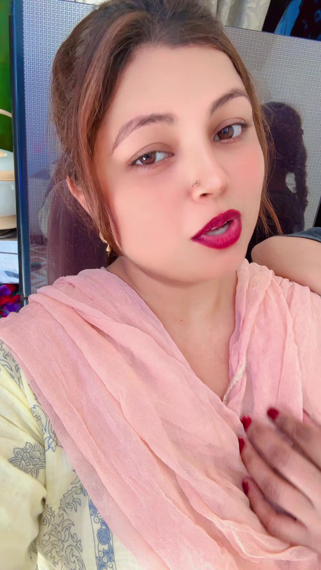 @Victoria sister's