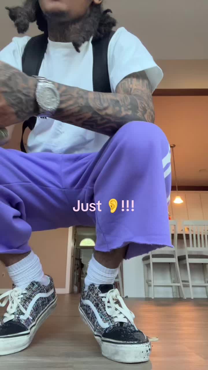 @🎒