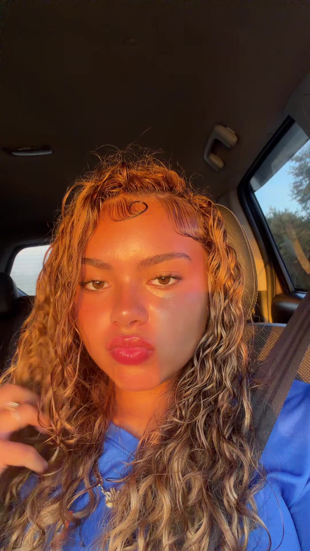 @𝙰𝚗𝚗𝚊𝚋𝚎𝚕𝚕𝚊