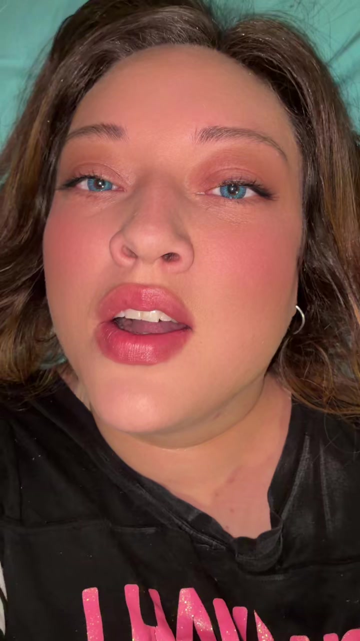@Tati🫦