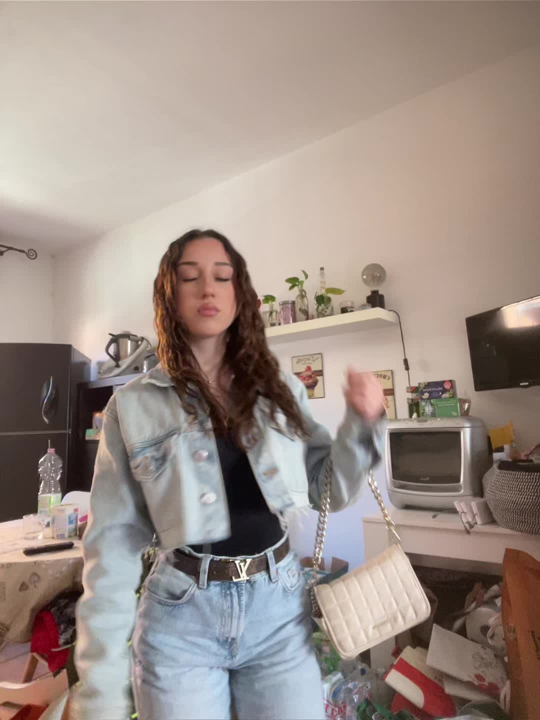 @nicoleamoroso