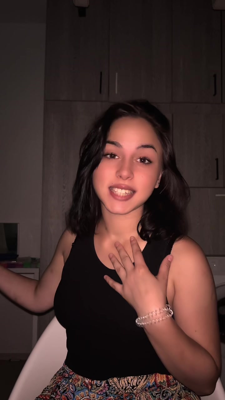 @_justt.vivien_