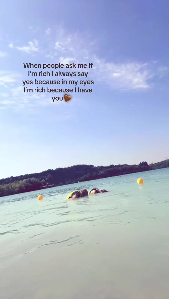 @𝑬𝒗𝒊𝒆&𝑬𝒍𝒔𝒊𝒆❤︎︎