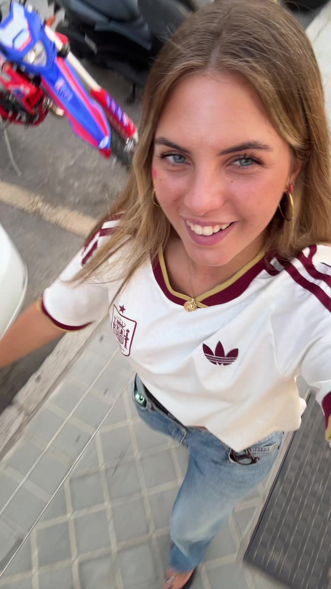 @lu