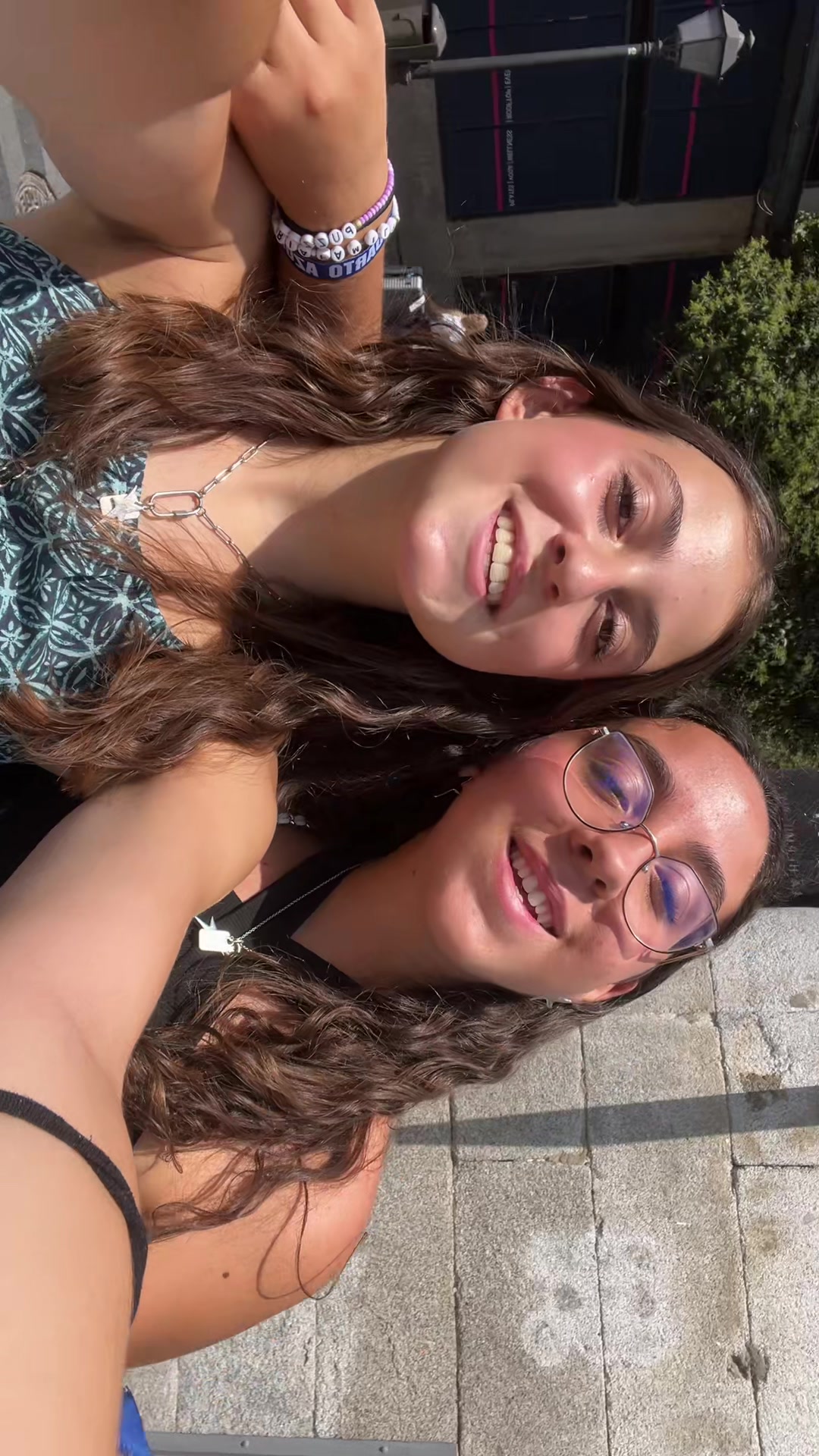 @lorenα