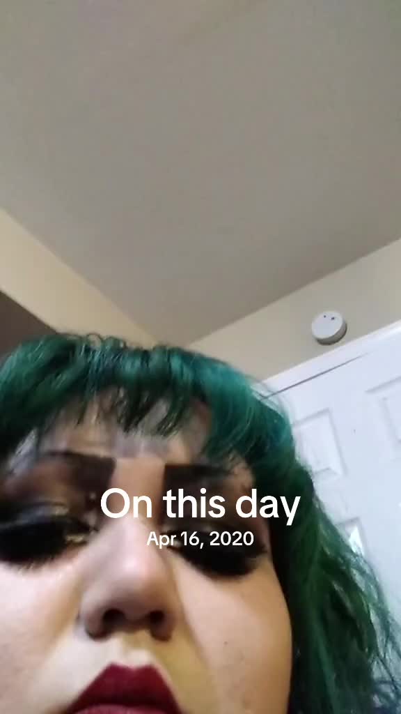 @Alixe