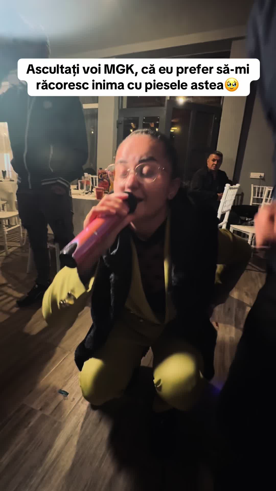 @𝐒.