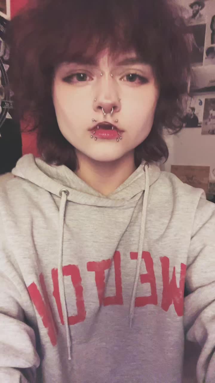 @🧛🏻𝕽𝖔𝖗𝖞𖤐