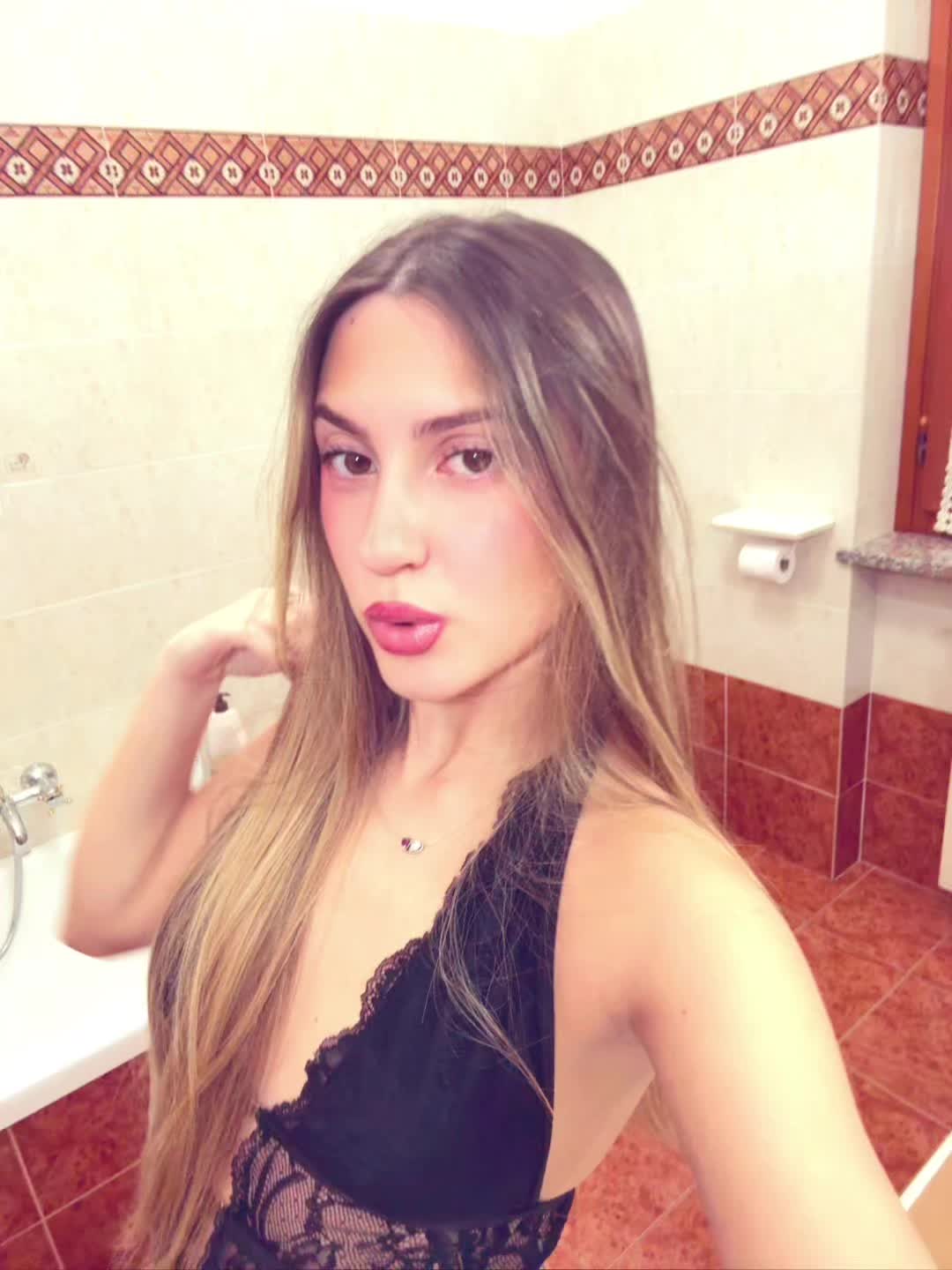 @Tina🦋