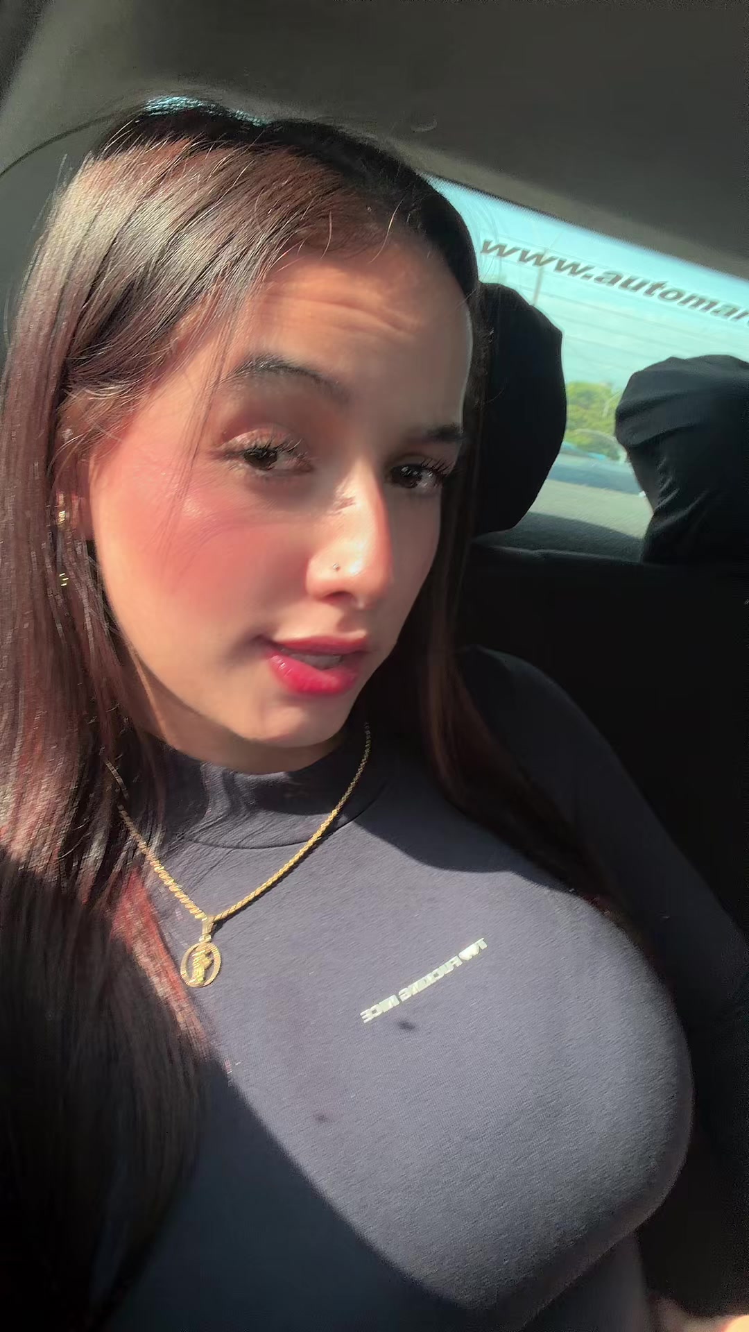 @𝒱𝒶𝓁𝑒𝓃𝓉𝒾𝓃𝒶 𝒟𝒾𝒶𝓏