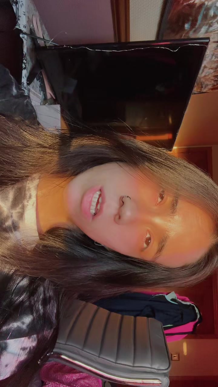 @シ
