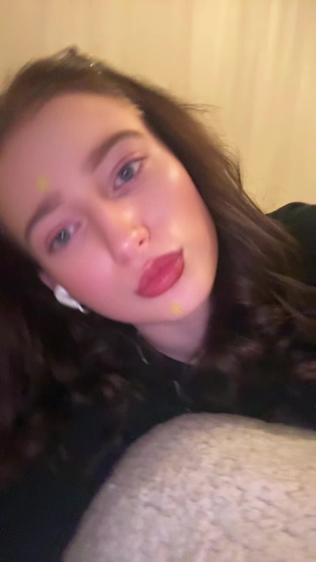 @izz🩶