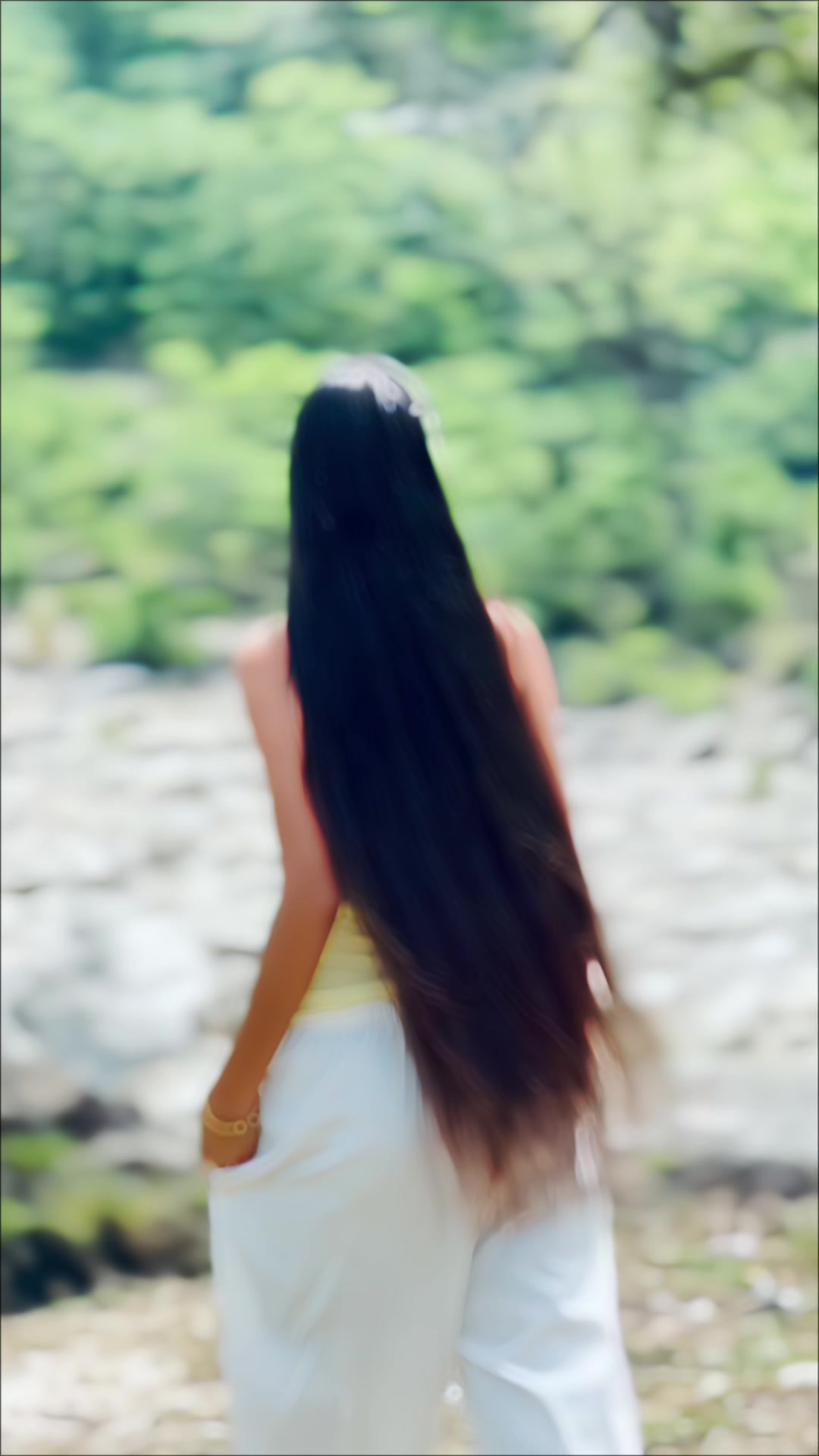 @𝐃𝐚𝐫𝐬𝐇𝐮𝐮✔︎