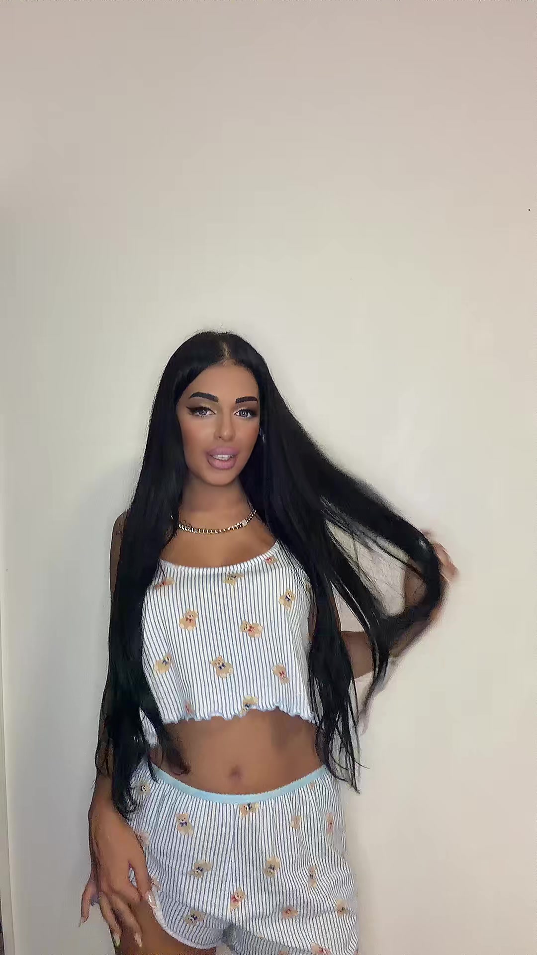 @𝐵𝒴𝒜|𝐵𝐸𝐿𝐿𝒴 𝒟𝒜𝒩𝒞𝐸𝑅