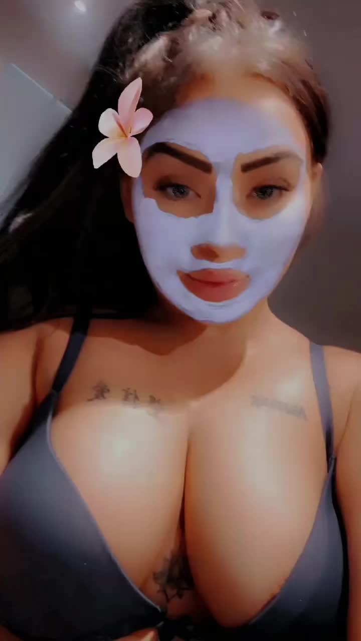 @BabyElz.