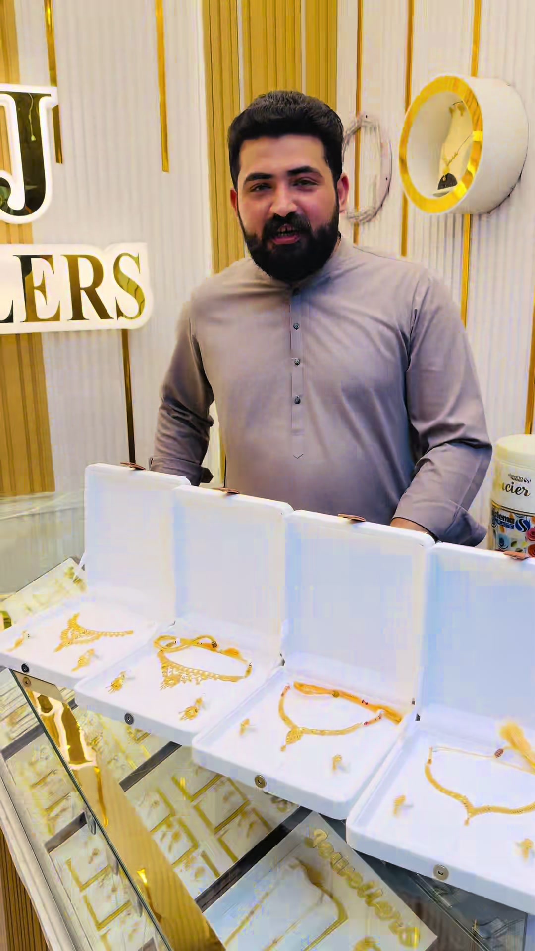 @Ali Nasir Jeweller     راجپوت