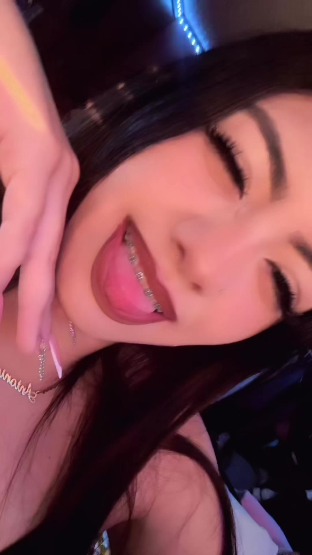 @โ๐๐
๐๐พ๐พ๐ ๐ฆโฐ๐.๐ค